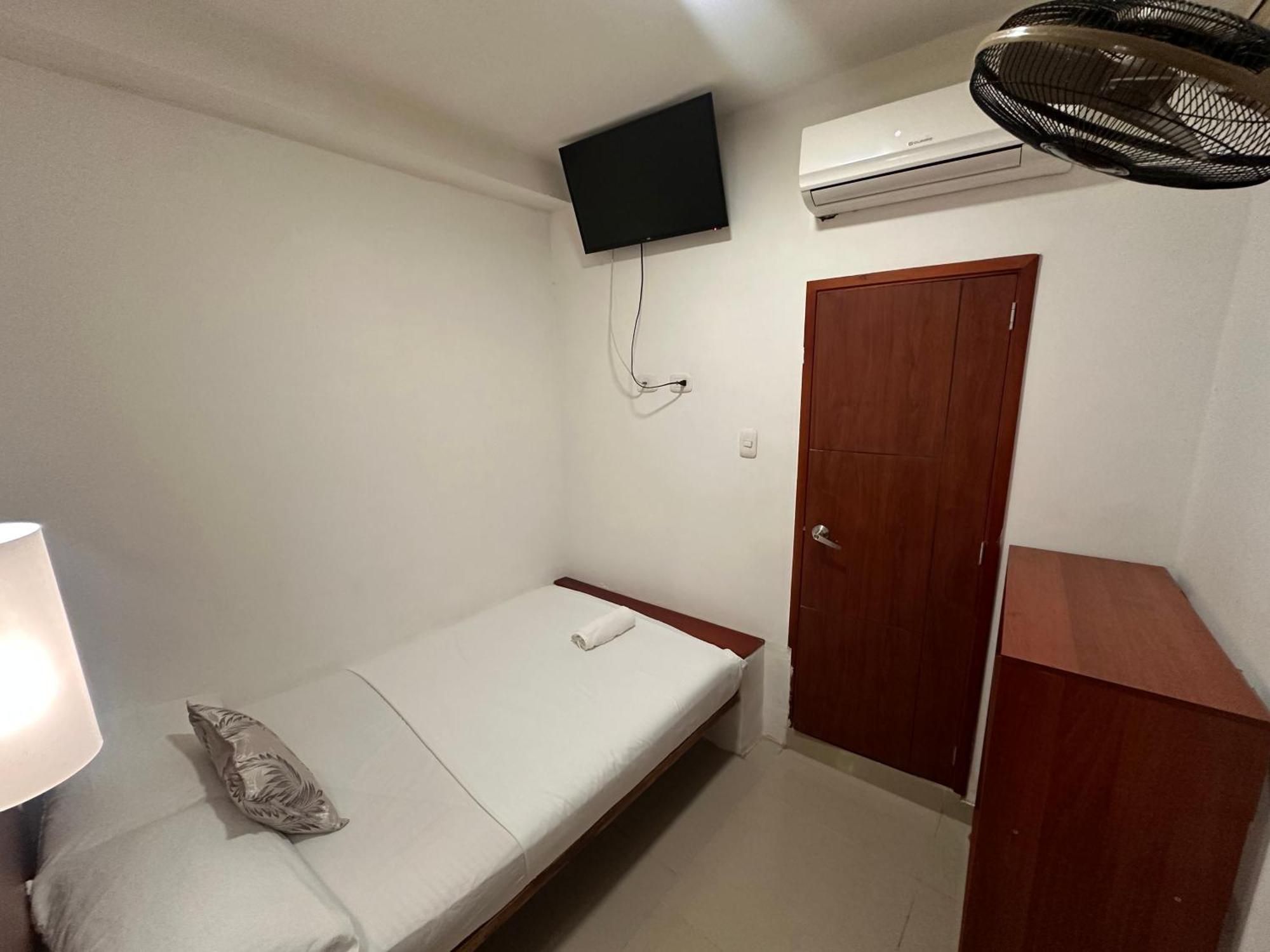 Hotel Perla Real Санта-Марта Экстерьер фото